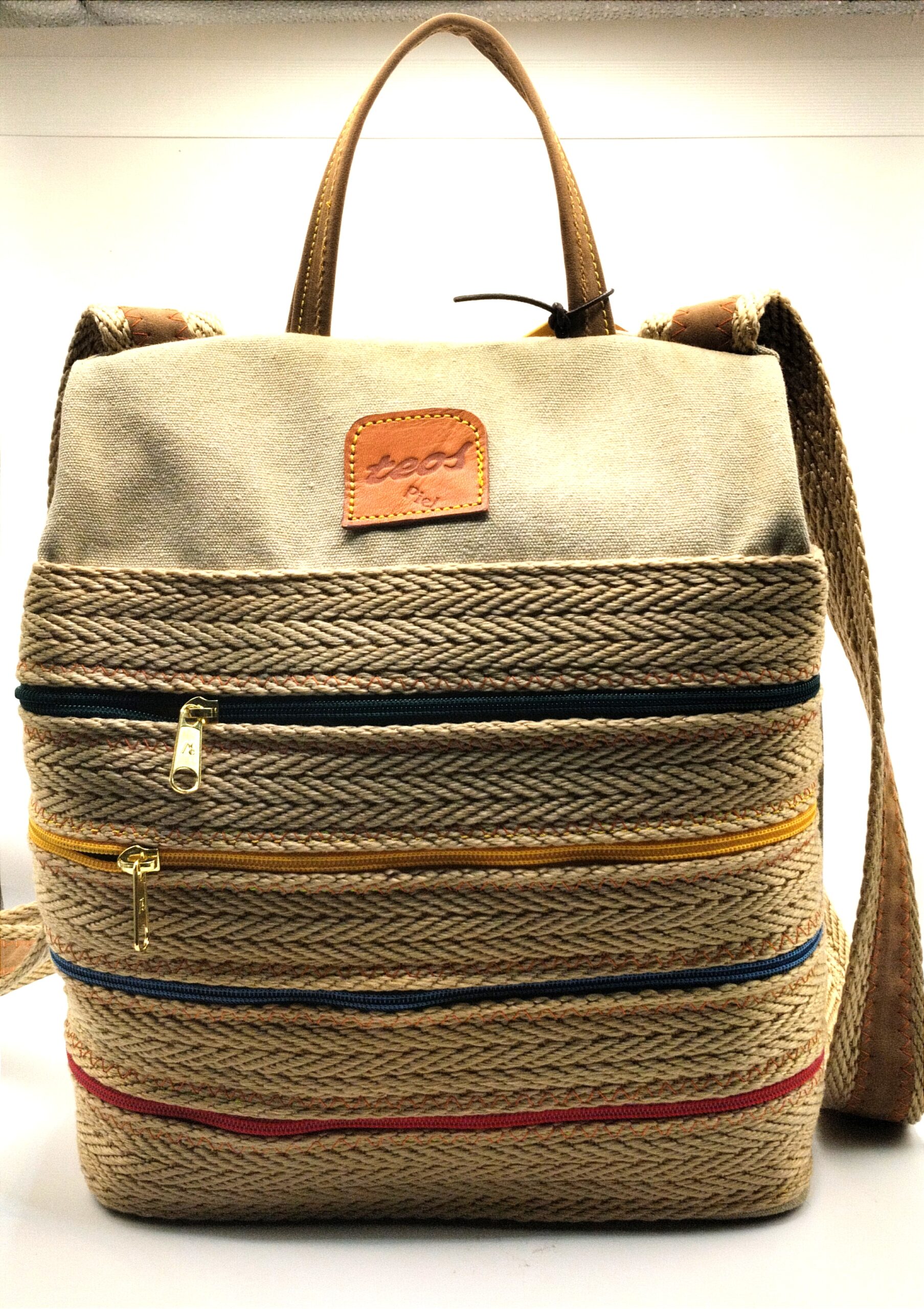 Mochila Teos fabricado artesanalmente